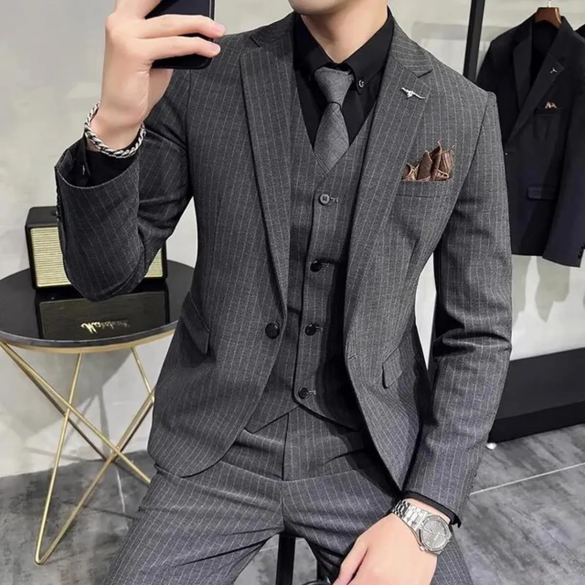 2023 Moda Nuovo Boutique da uomo Business Slim Wedding a righe doppiopetto Completo Blazer Giacca Pantaloni Pantaloni Gilet 3