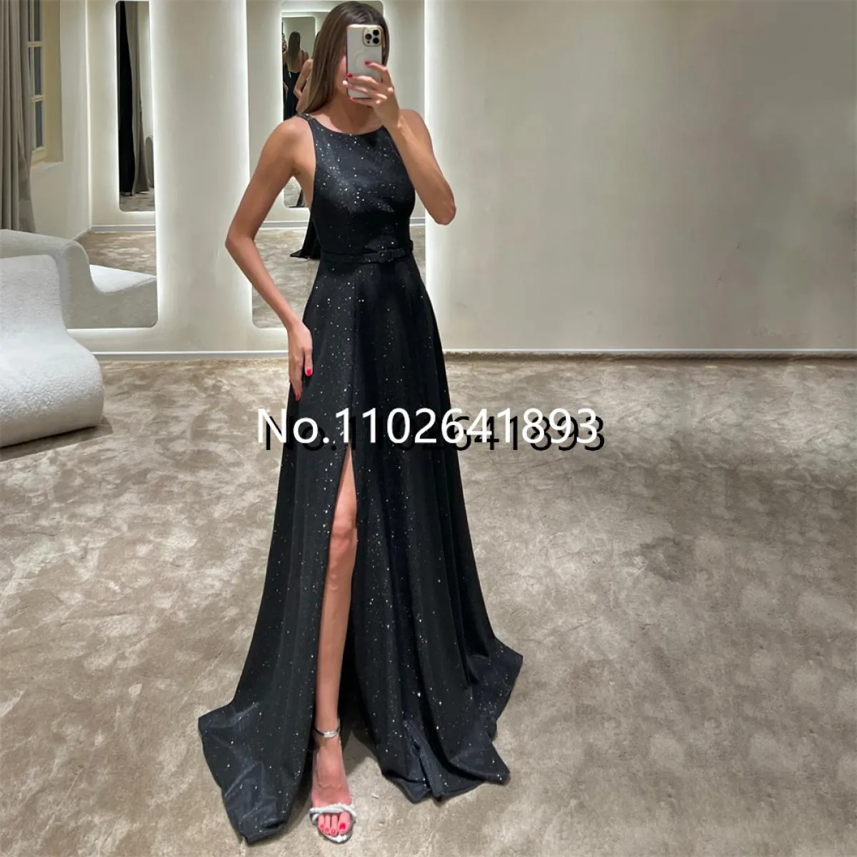 Abiti da sera formali scintillanti con scollo a O. Abito da ballo senza spalline con spacco laterale lucido e spalline glitterat