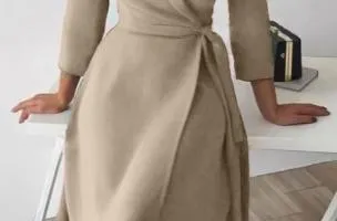 Abito elegante ad incrocio con maniche 3/4 Imogena, beige