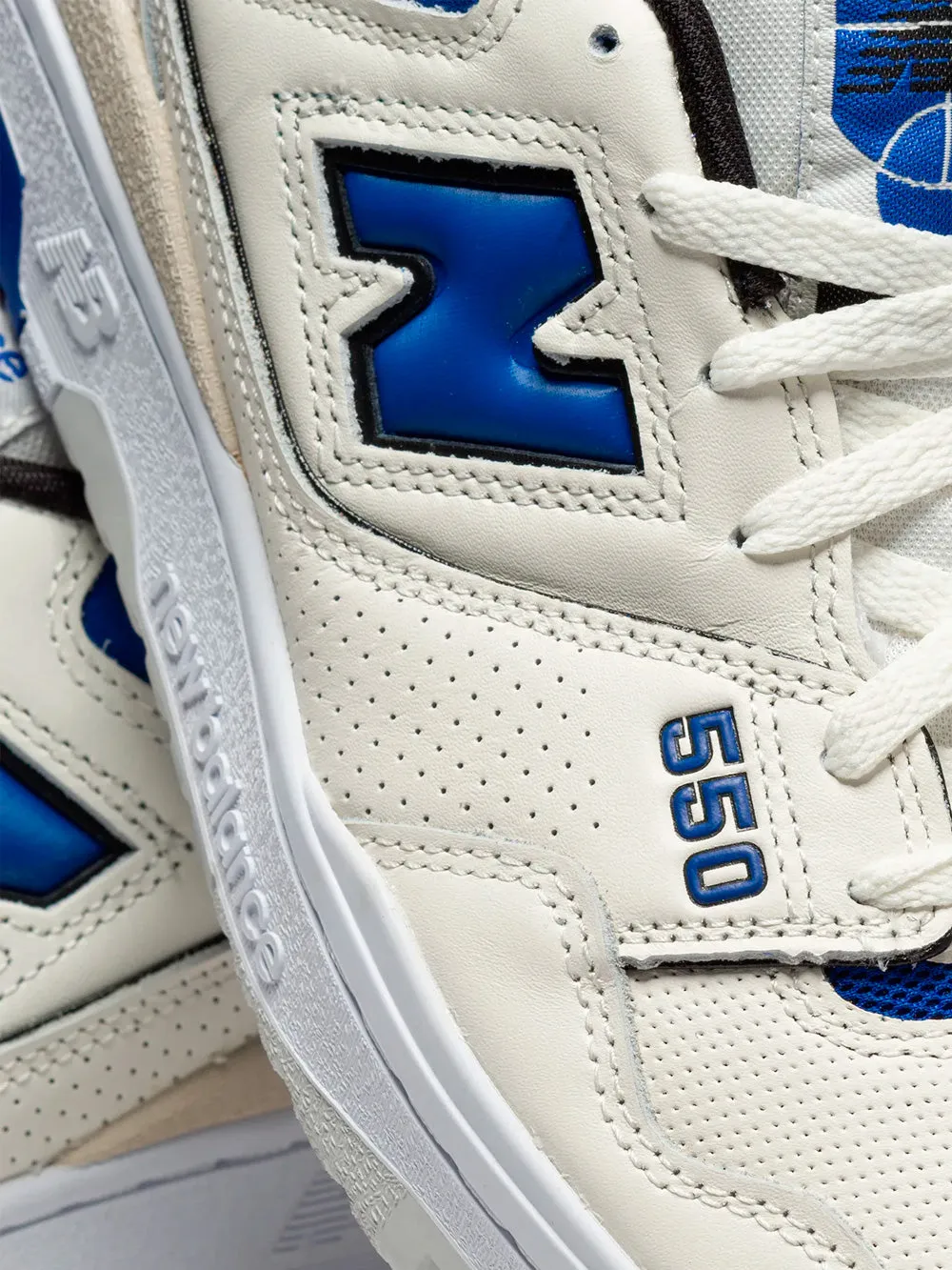 BB550 VTA Sneakers