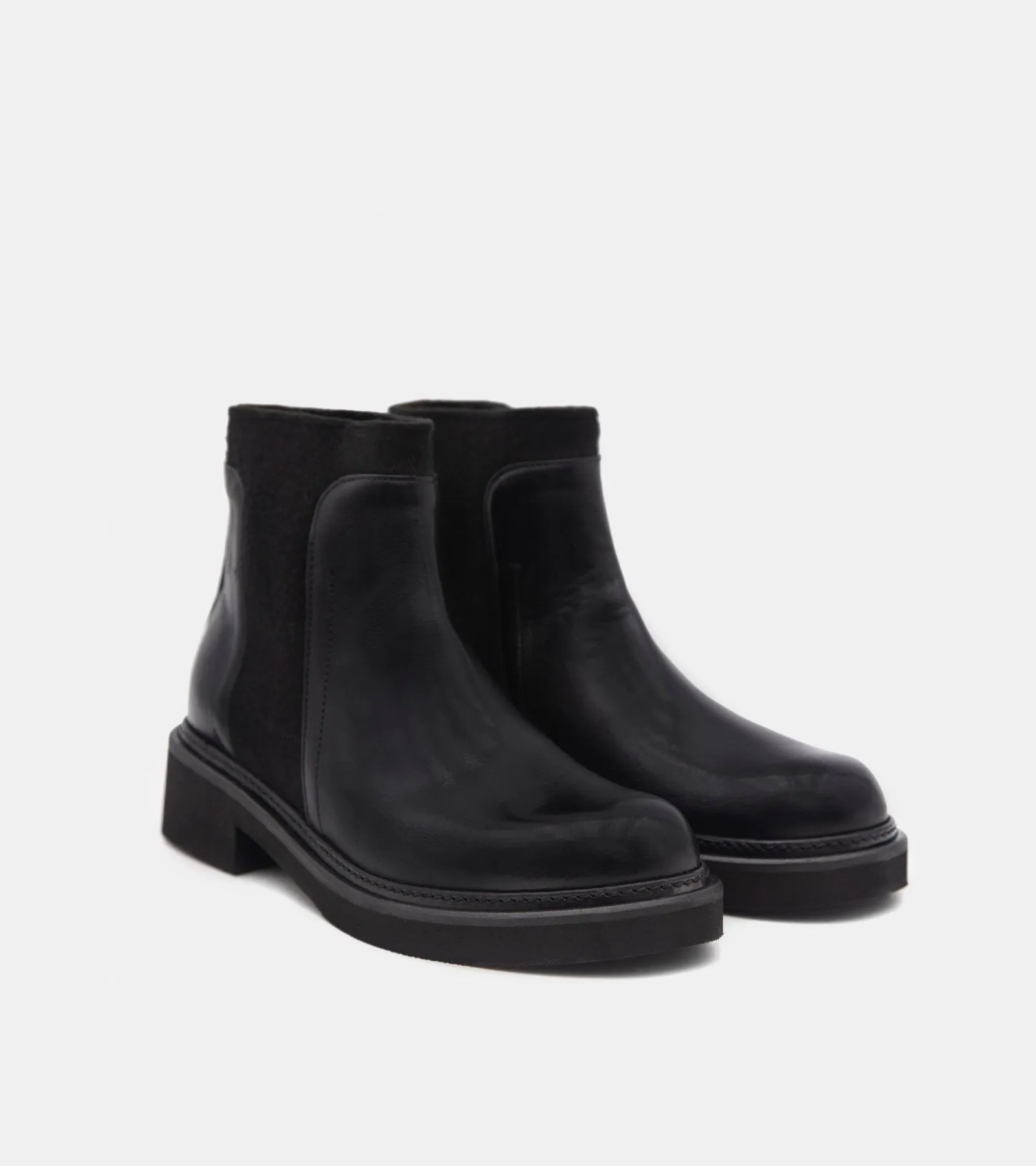 BEATLES PELLE NERA