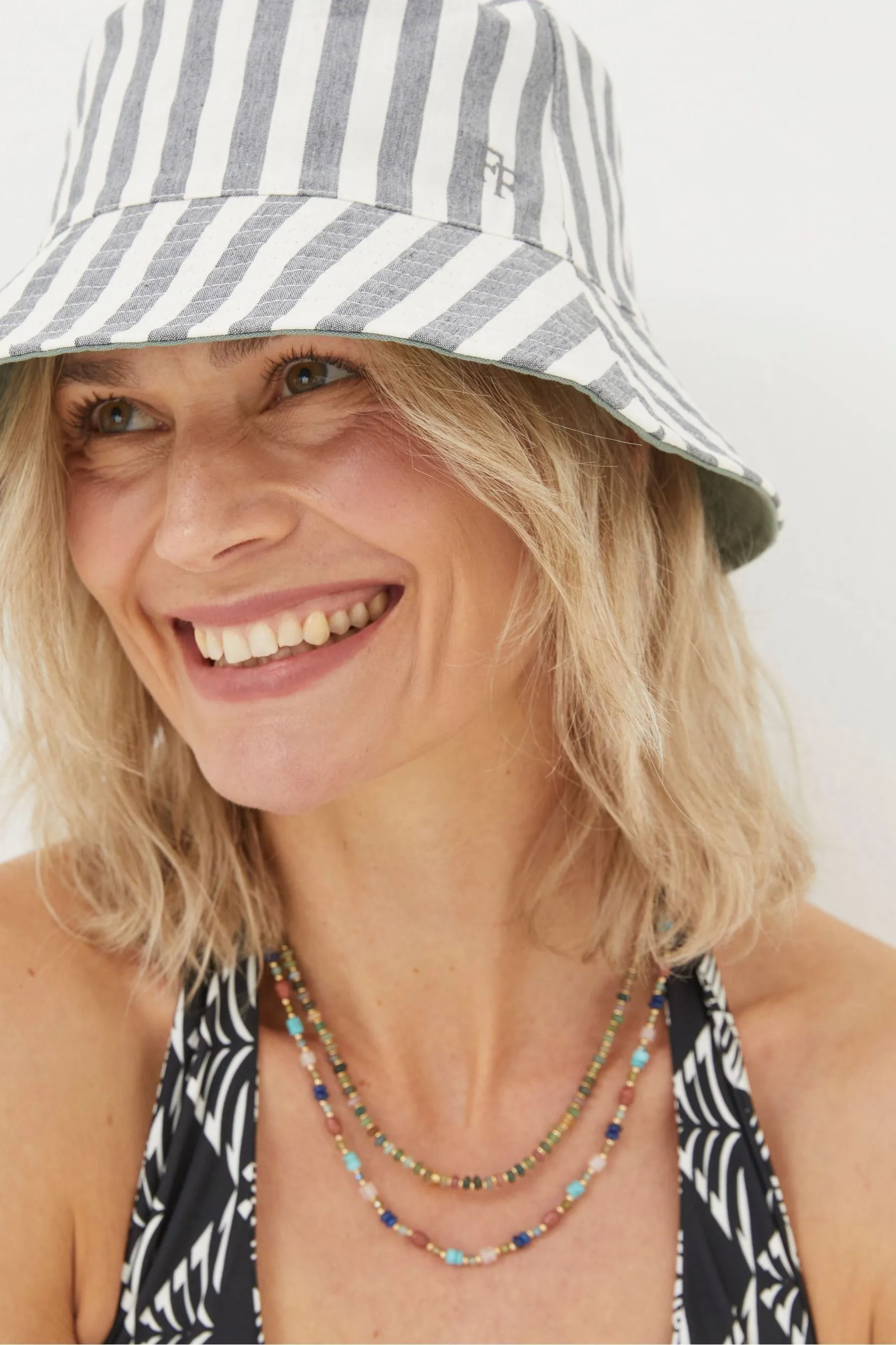 FatFace - A righe Cappello da pescatore double-face