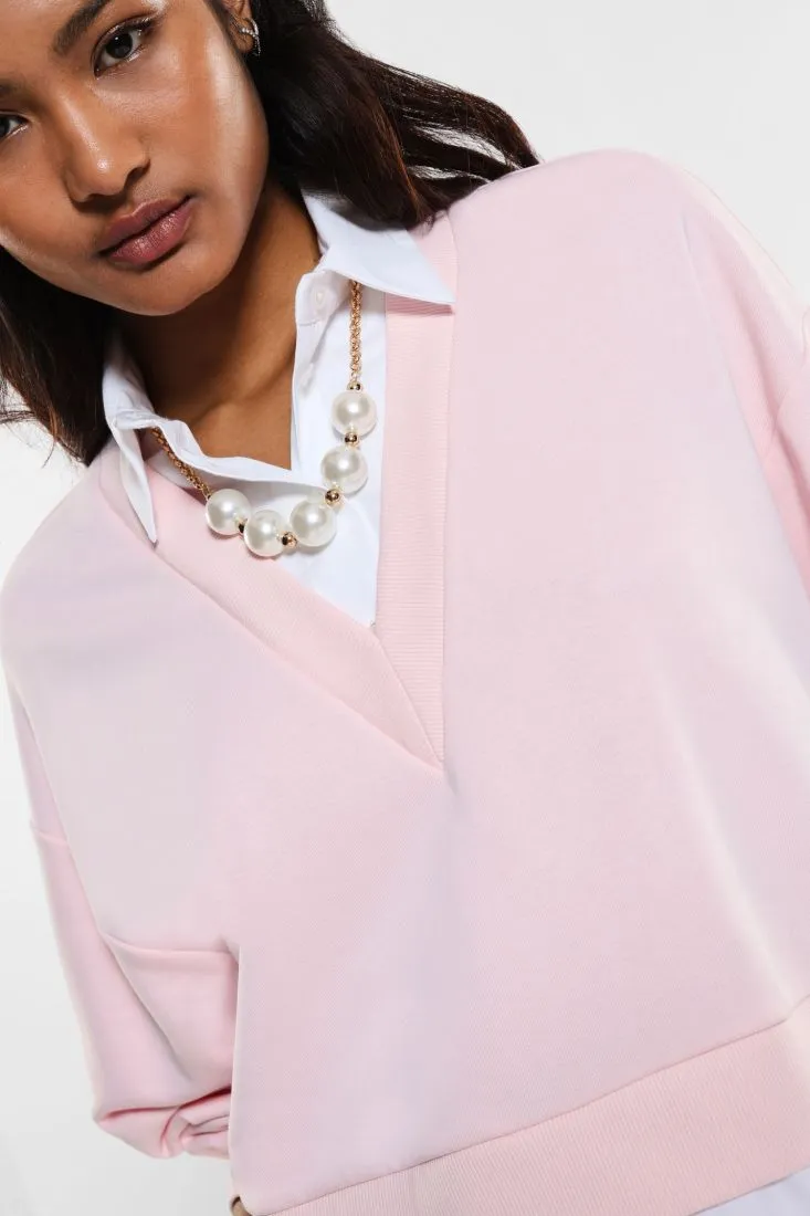 Felpa con camicia e collana