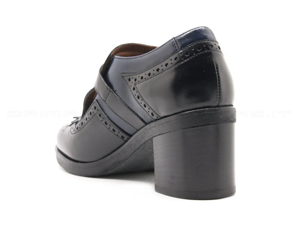 Frau scarpe con cinturino e fibbia