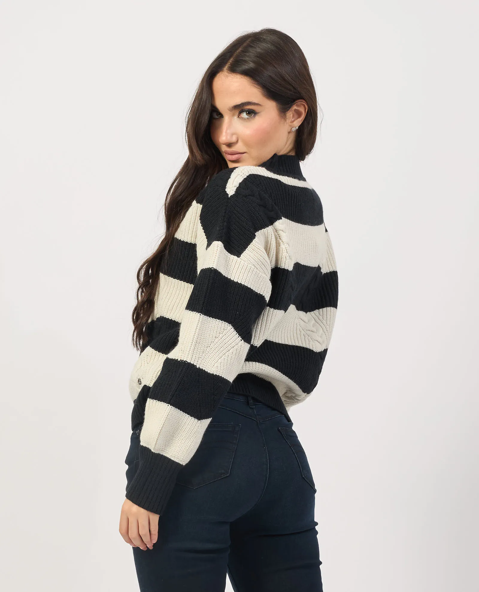 GUESS      Maglione girocollo Guess in misto lana