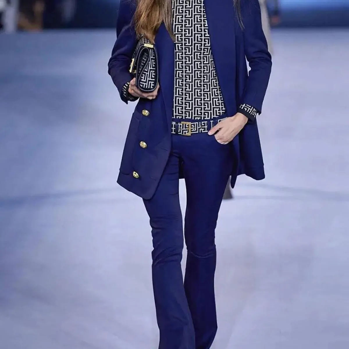 High Street New Runway Fashion 2022 Giacca firmata da donna Peak Strong spalla Bottoni leone Blazer doppiopetto B