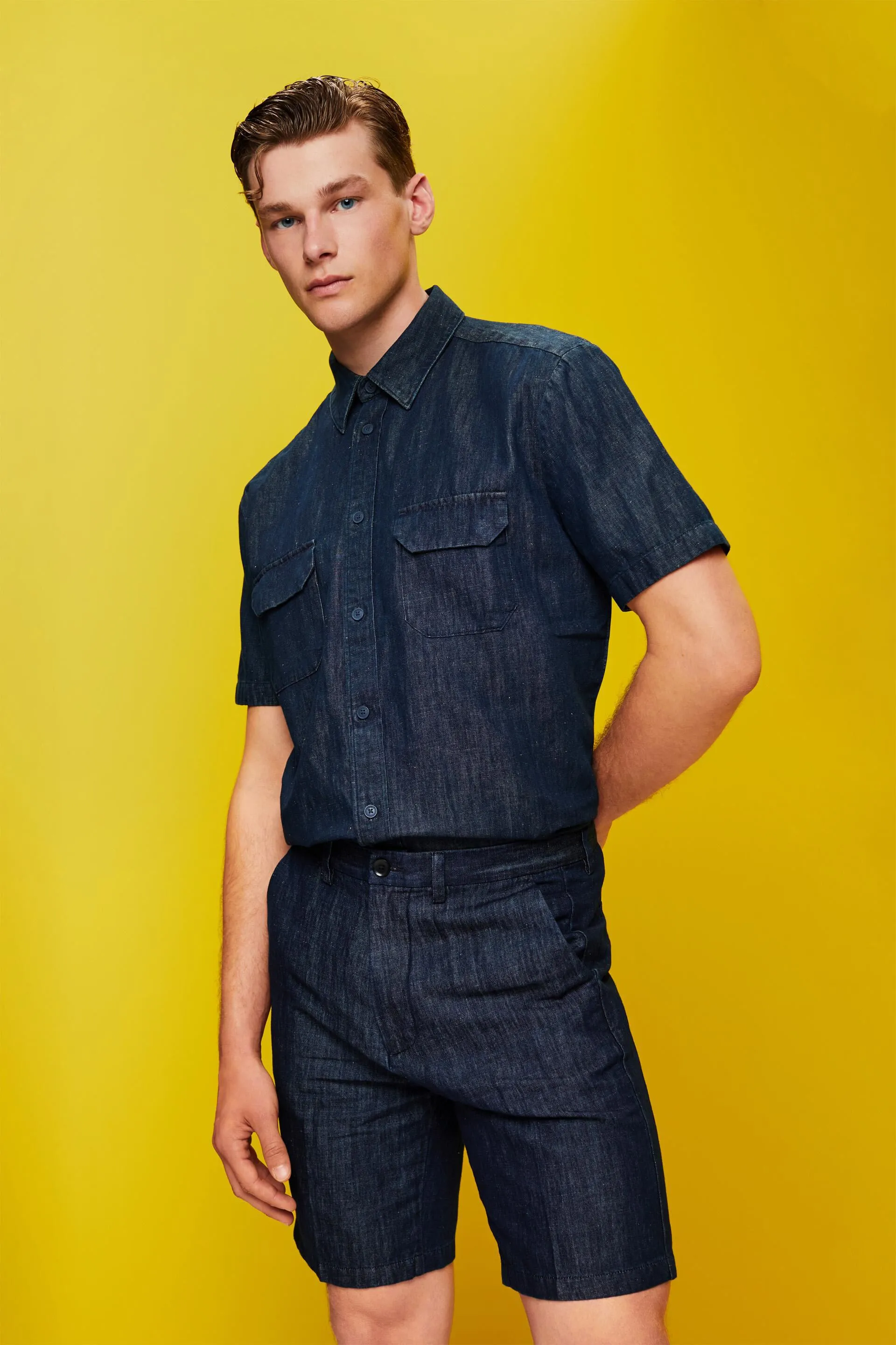 Pantaloncini chino in lino e cotone
