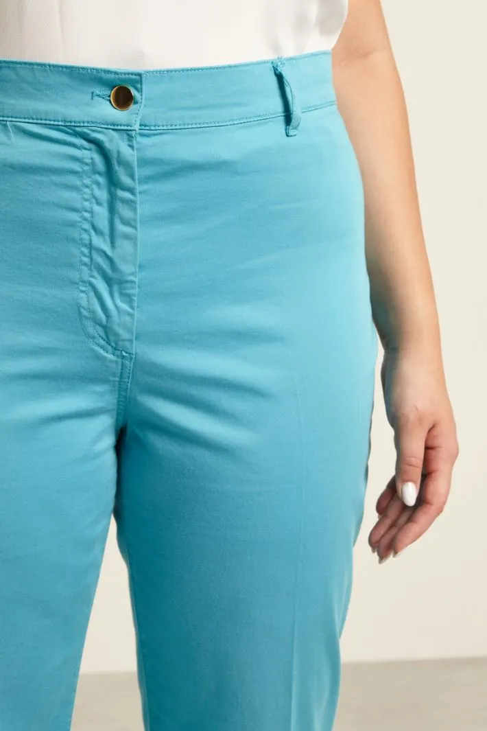 Pantaloni a trombetta in raso