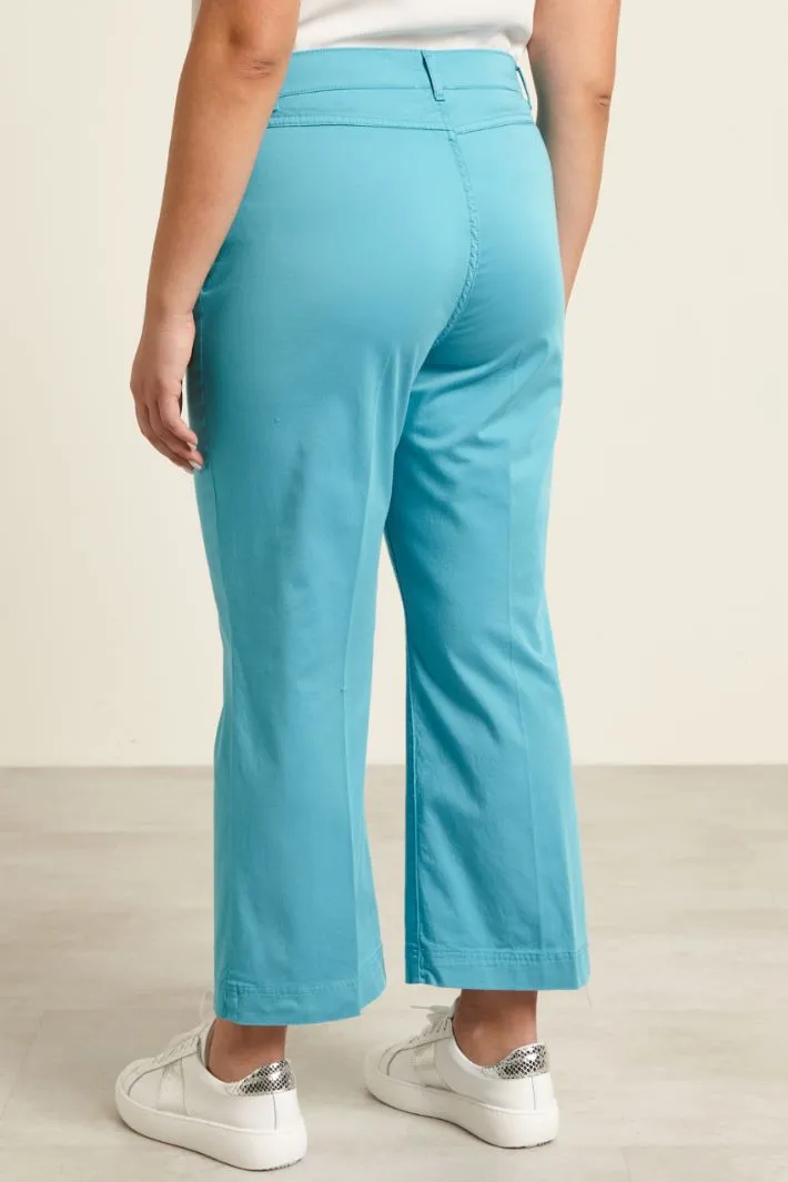 Pantaloni a trombetta in raso