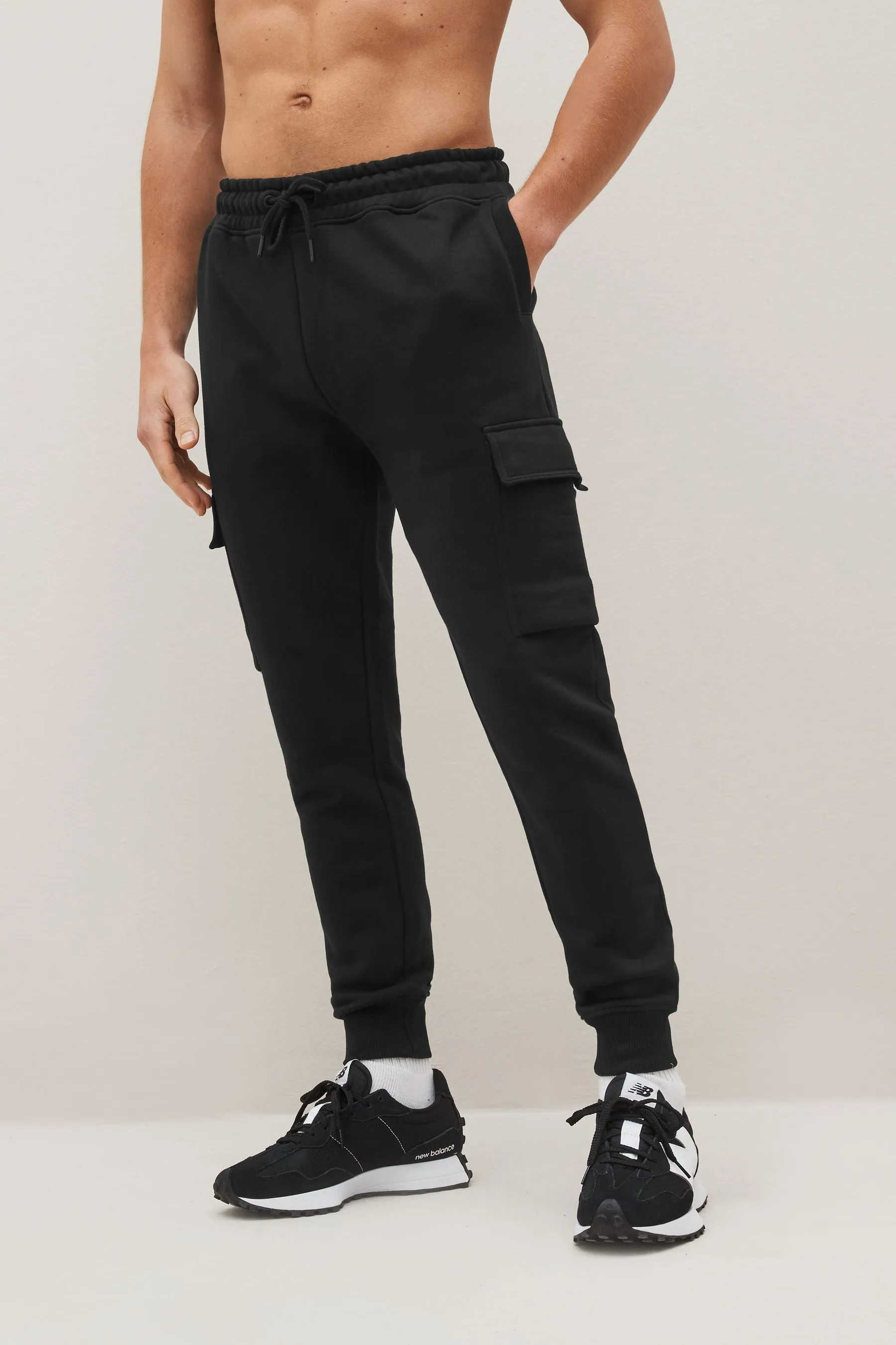 Pantaloni da jogging cargo in misto cotone con elastico alle caviglia