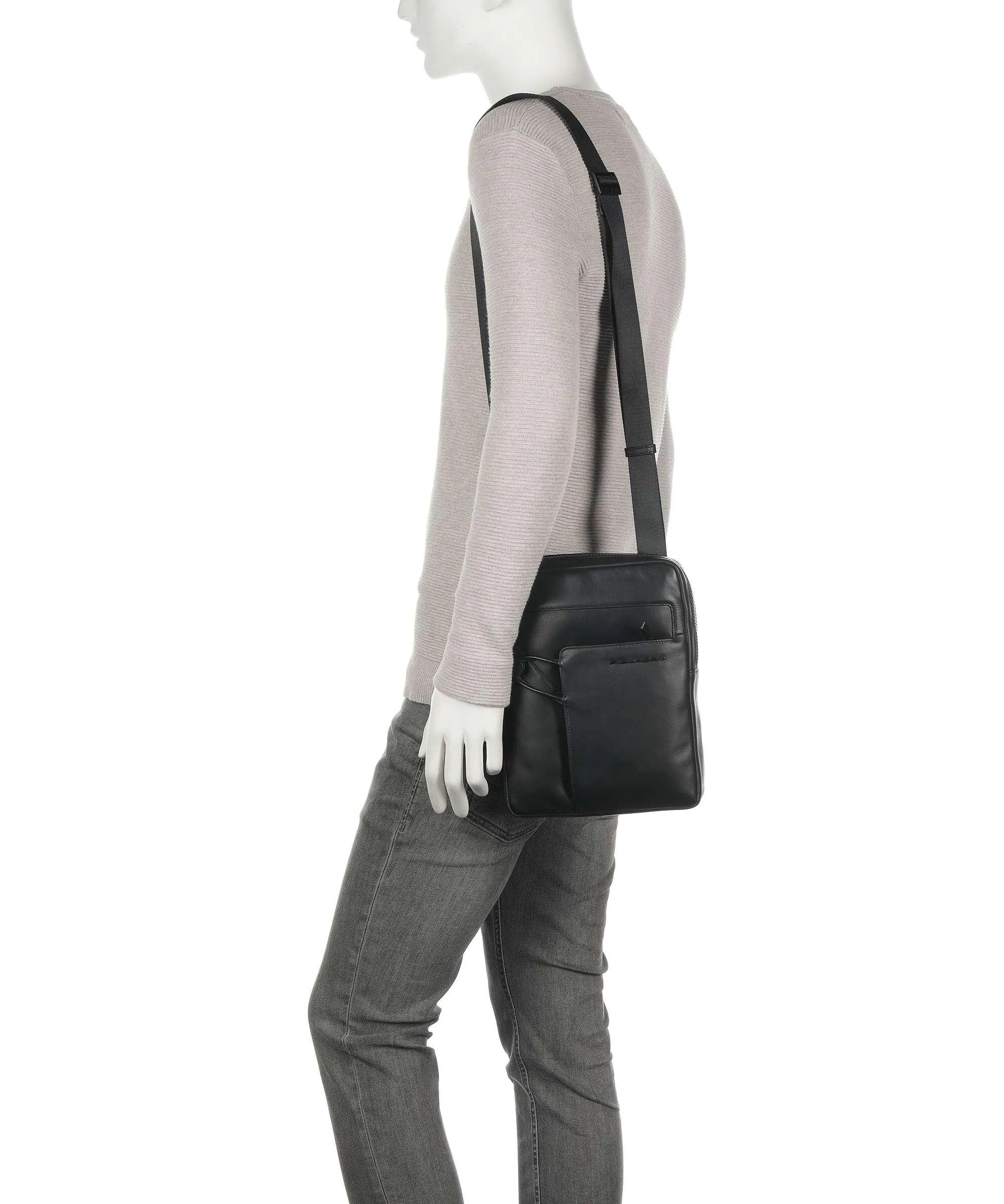  Piquadro AKRON Borsa a tracolla 10″ pelle a grana fine nero  