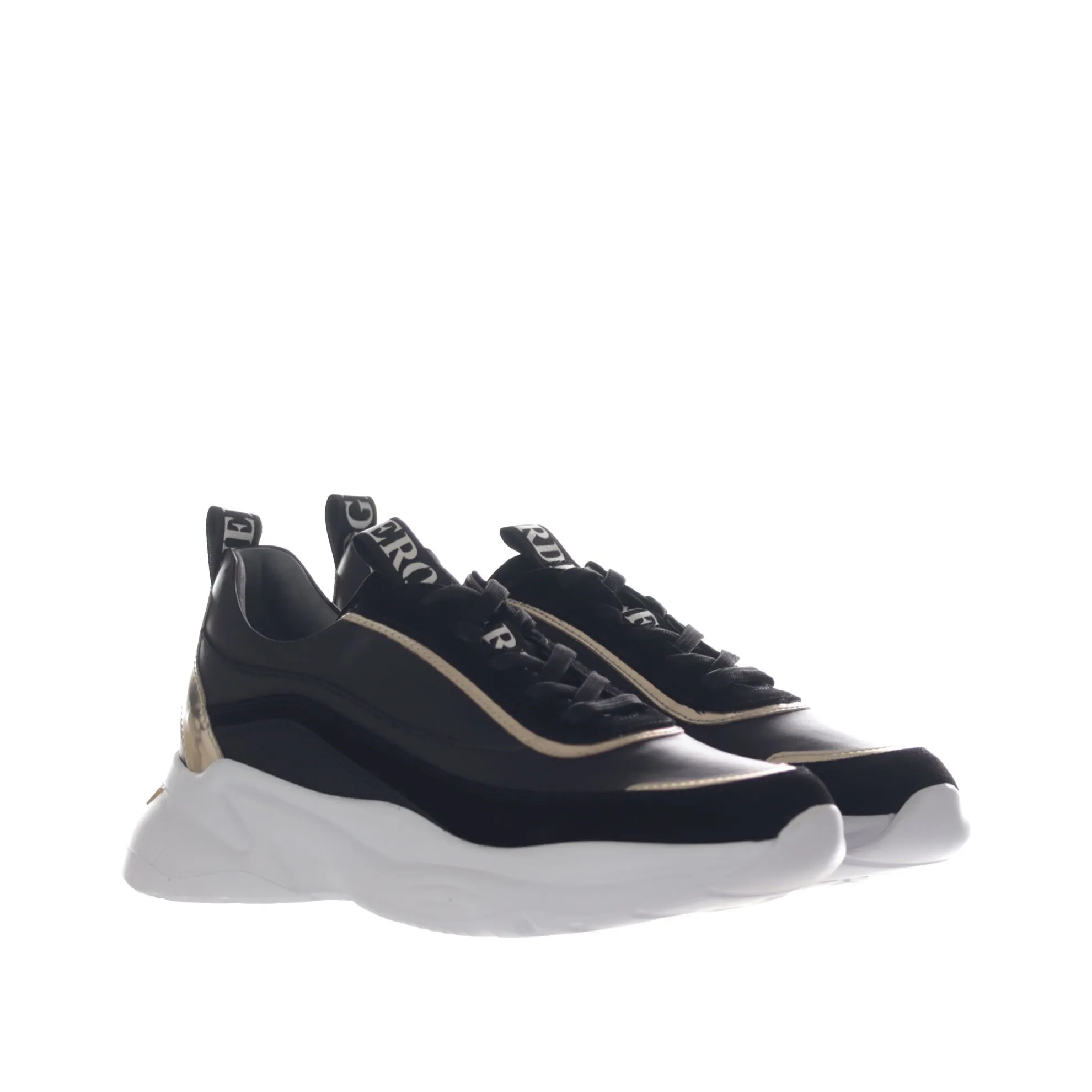 Sneaker in pelle e suede