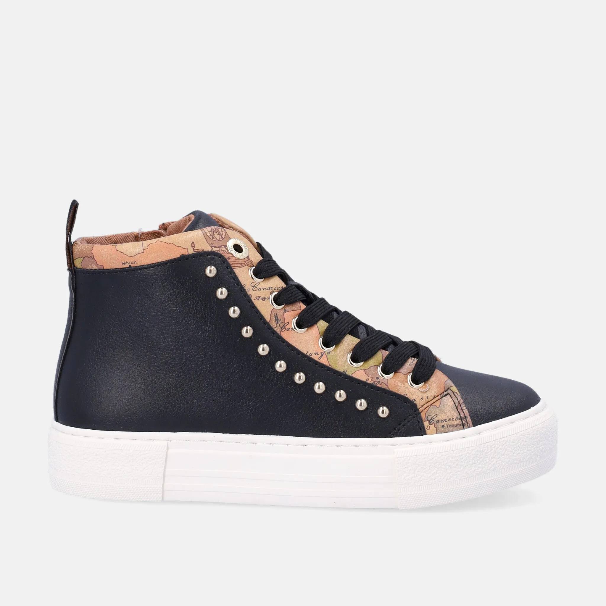 Sneakers alte Prima Classe con borchie da ragazza