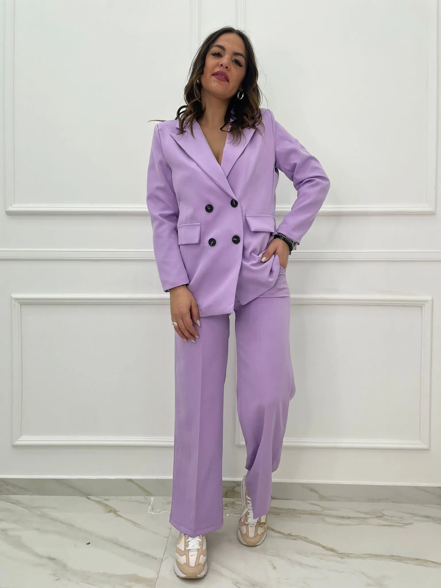 Tailleur tinta unita con giacca doppio petto