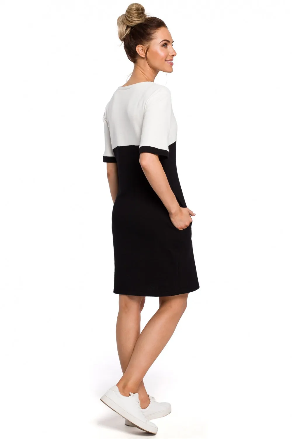 Vestito da giorno model 127579 Moe